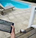 ParrotJumpingSumo_LIFESTYLE_OUTDOOR