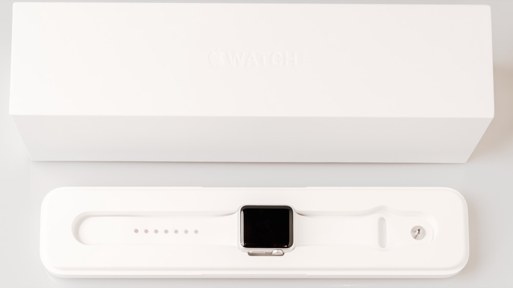 Unboxing the new Apple Watch