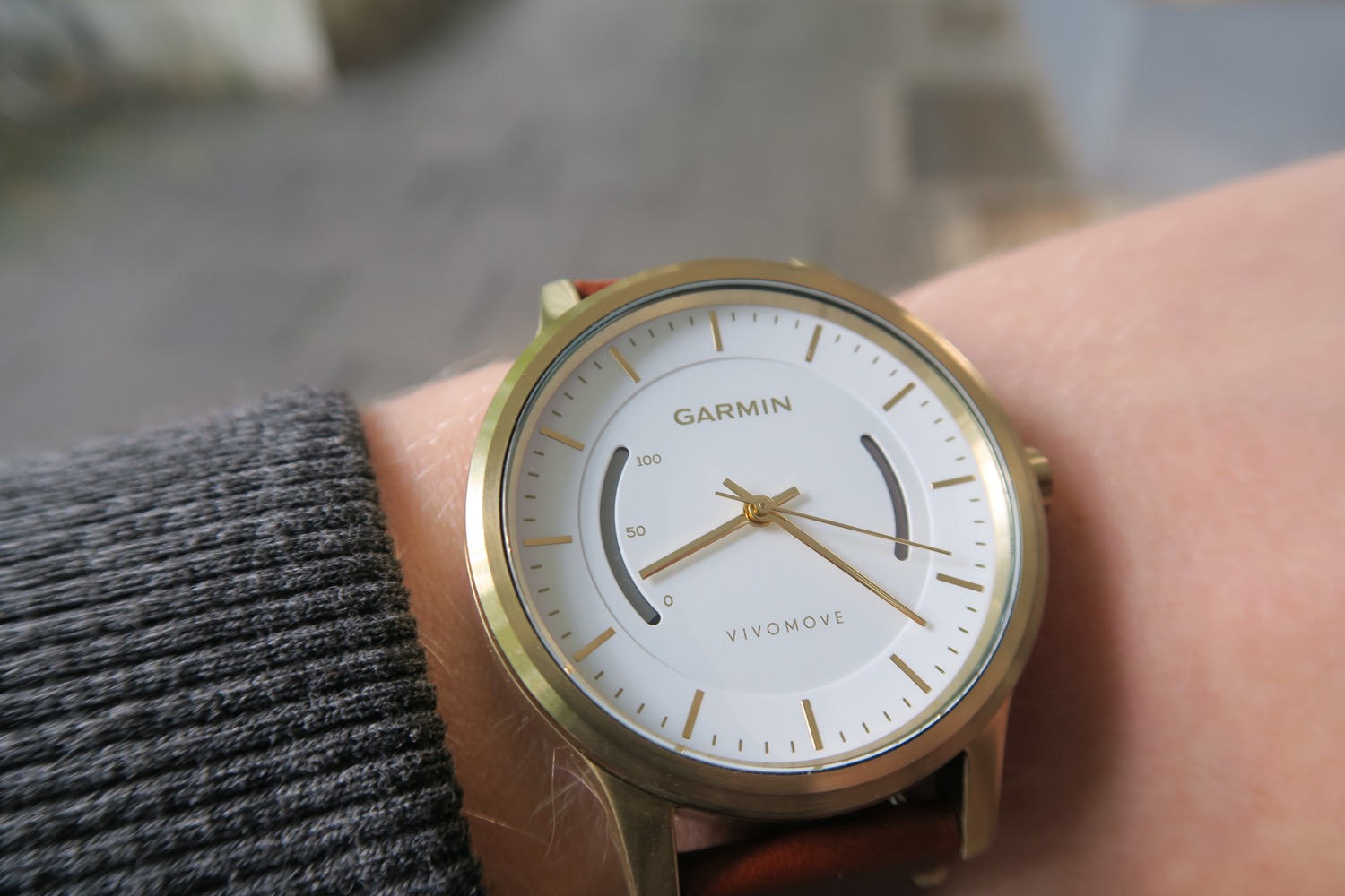 Garmin vivomove watch