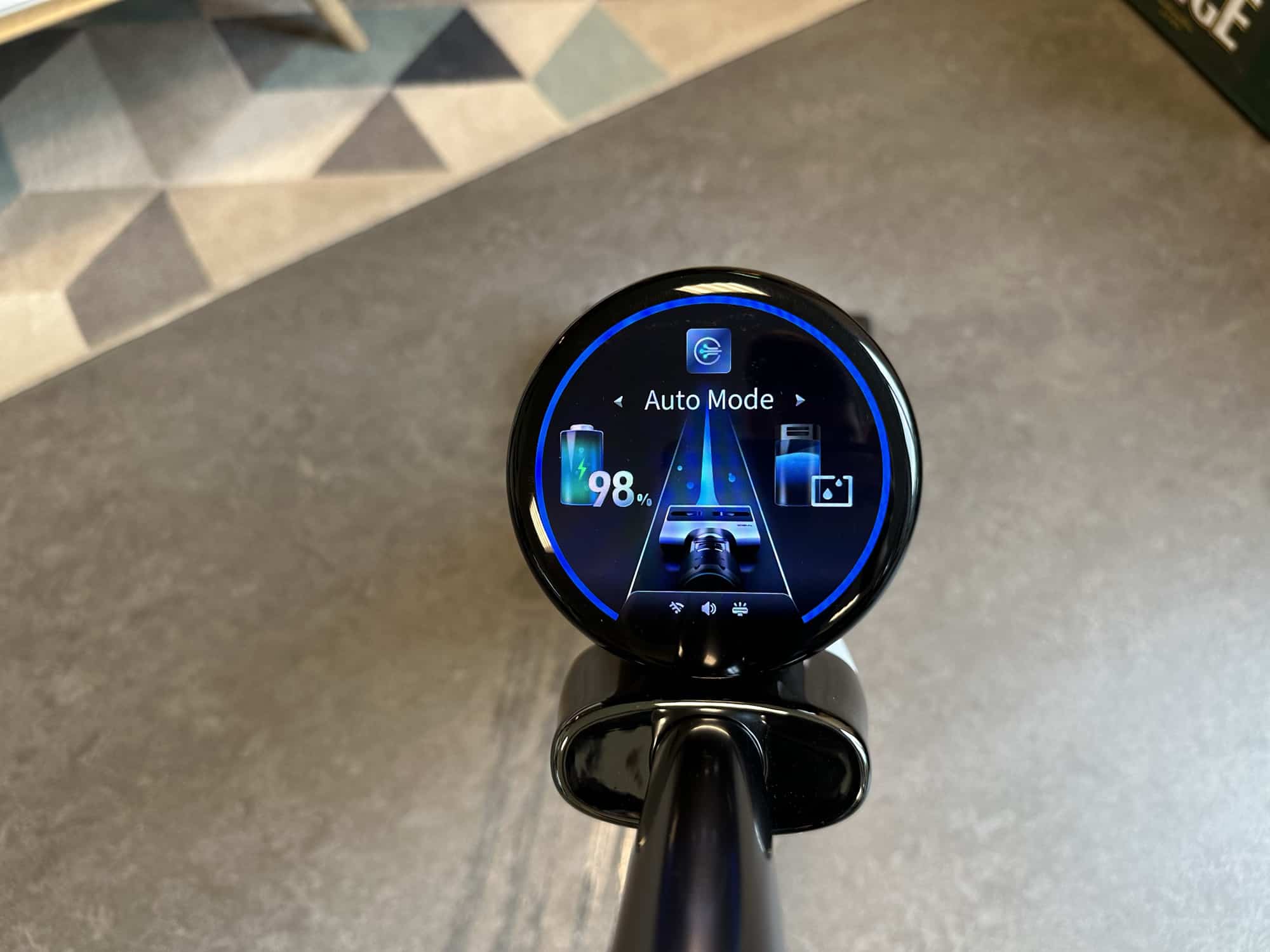 Tineco Floor One S7 Pro Display zeigt Reinigungsverlauf