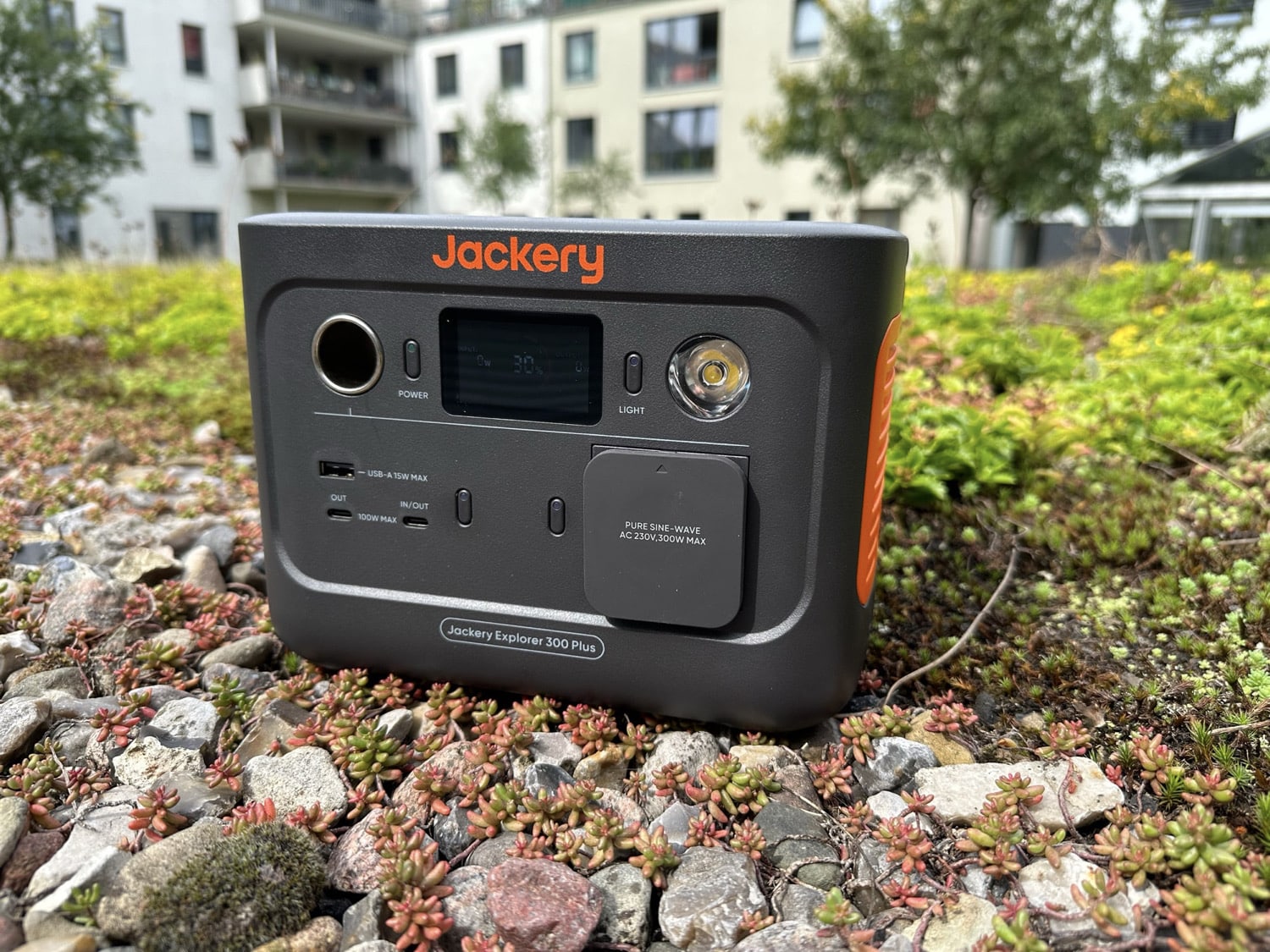 Jackery Explorer 300 Plus Powerstation im Einsatz