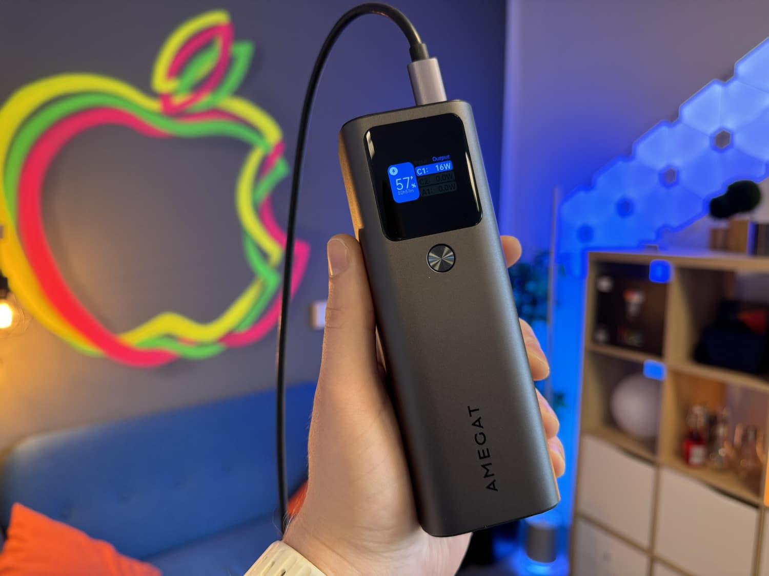 Amegat Powerbank mit 140 Watt und Display