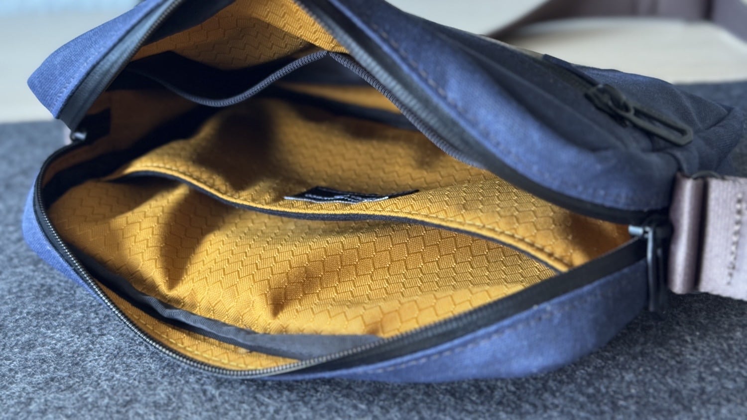 Innenansicht des Waterfield Shinjuku Crossbody