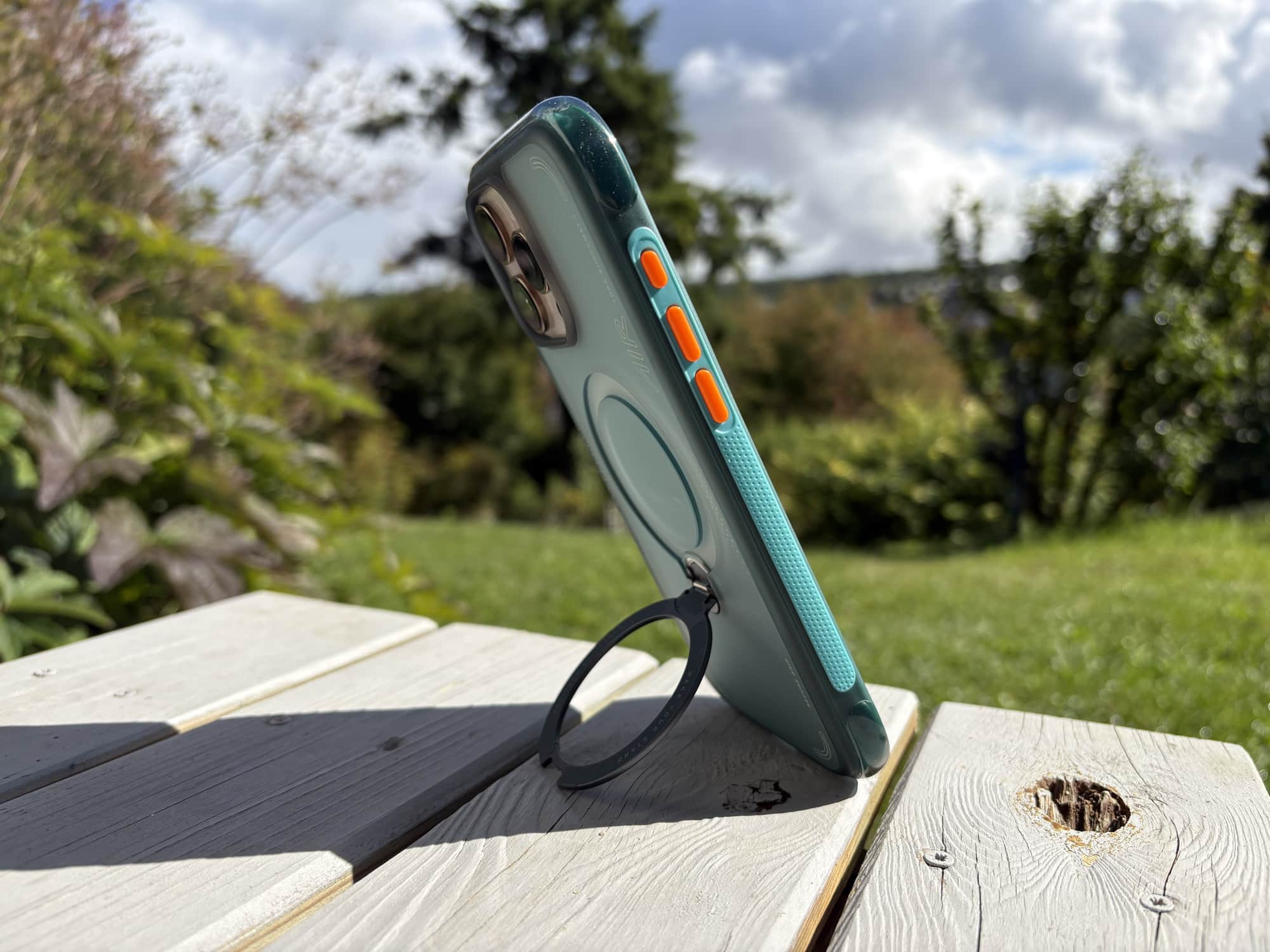 Ausgeklappter Ostand-Ring beim Torras Ostand Q3 Air.