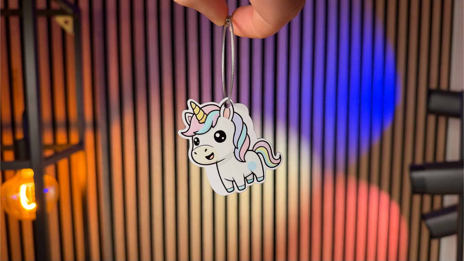Bluestein SlimTag Buddy als Einhorn mit Seil.