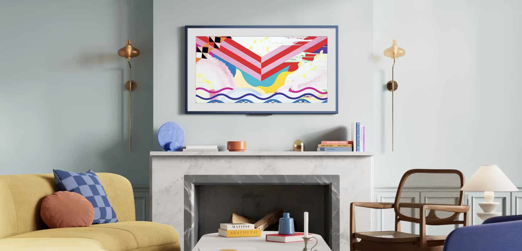 Amazon Ember Artline Fernseher in Blau im Wohnzimmer.